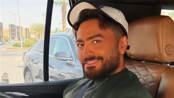 سبب إصابة تامر حسني 