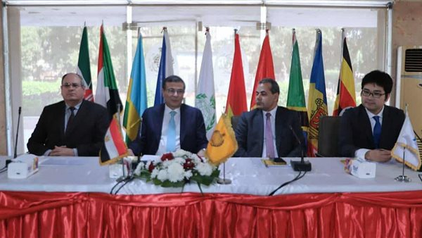  وزير الزراعة يشهد تخريج 24 متدربًا من 19 دولة أفريقية 