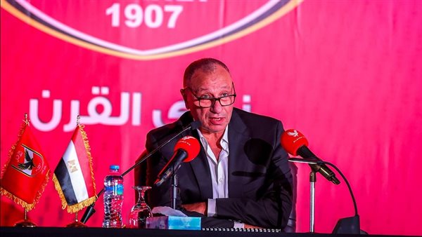 محمود الخطيب رئيس النادي الأهلي