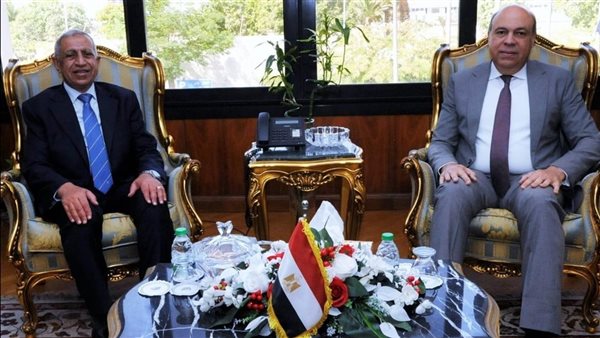 وزير الطيران يستقبل رئيس الأكاديمية العربية للعلوم