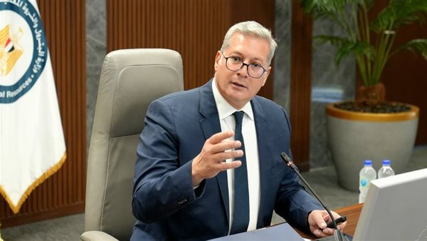 المهندس كريم بدوي، وزير البترول
