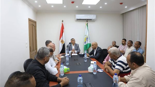 جانب من اجتماع محافظ الجيزة اليوم