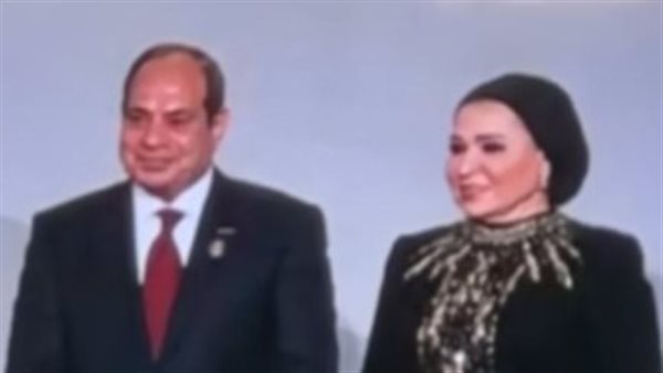 إطلالة ملكية راقية للسيدة انتصار السيسي في افتتاح المتحف