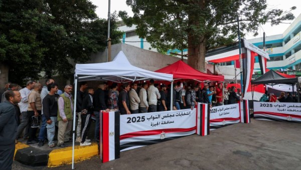 إقبال متزايد للناخبين على اللجان باليوم الأول