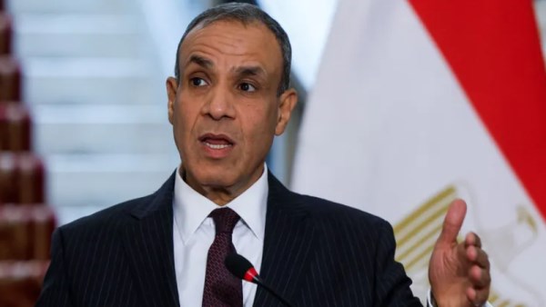 الدكتور بدر عبد العاطي