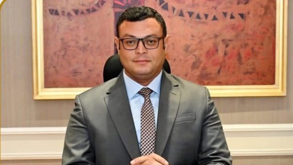 وزير الإسكان 