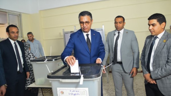 وزير التموين