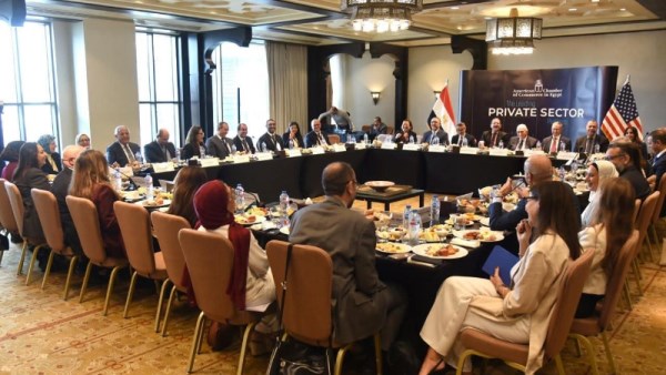 مائدة مستديرة بالغرفة التجارية الأمريكية بالقاهرة