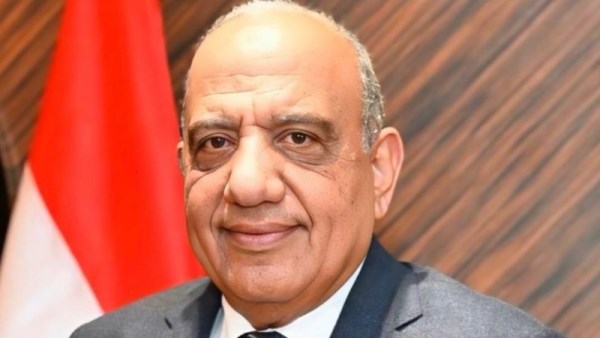 محمود عصمت