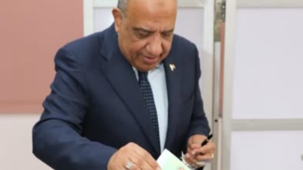 وزير الكهرباء