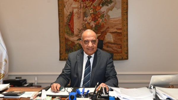  وزير الكهرباء والطاقة المتجددة
