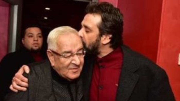 كريم عبد العزيز و والده