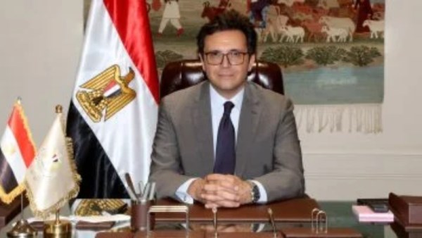 وزير الثقافة ينعى محمد الطويل مدير إدارة الإعلام بالفنون التشكيلية