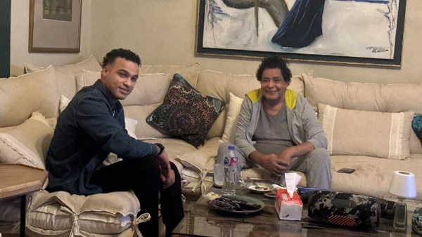 الشاعر مصطفى حدوتة يعلن عن تعاون جديد مع منير