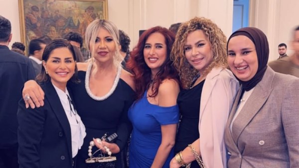 منة فضالي في ضيافة السفير السوري