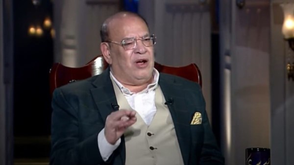 صلاح عبدالله يساند فريق عمل مسلسل "الكينج" بعد حريق لوكيشن التصوير