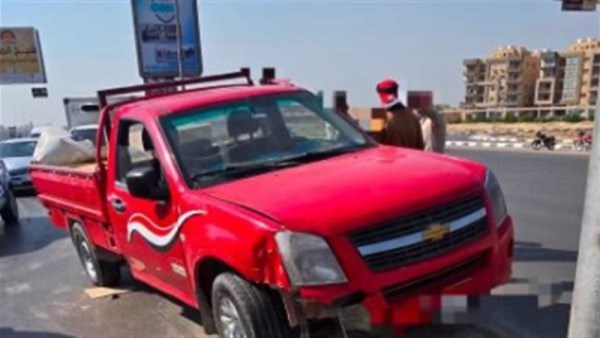 حادث تصادم سيارة ربع نقل وسيارة ملاكي