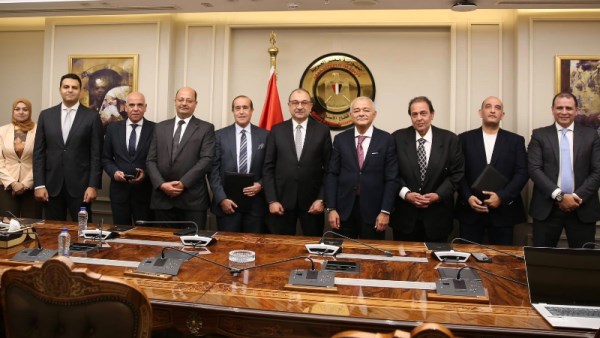 وزير قطاع الأعمال العام