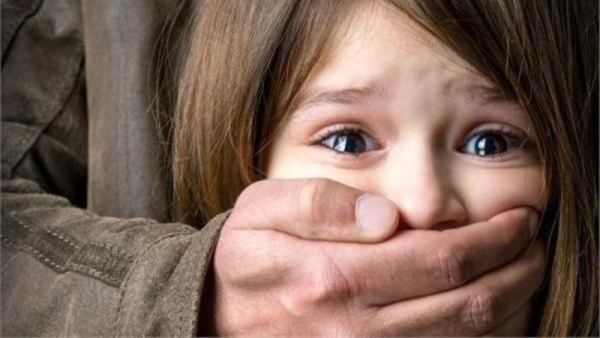  انتهاك مدرس لعرض طالبة