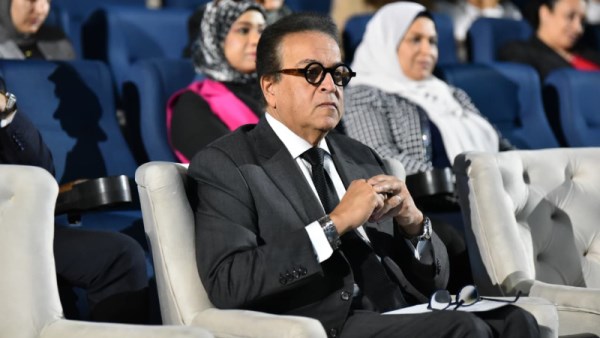 الدكتور خالد عبد الغفار 