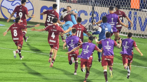 لانوس الأرجنتيني