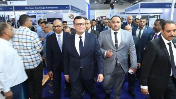 وزير الاسكان