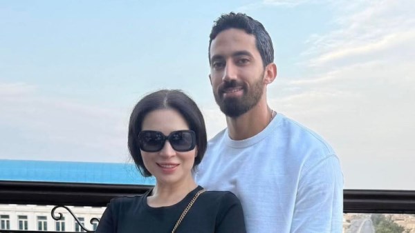 مي عزالدين وزوجها أحمد تيمور 