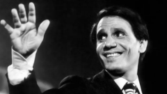 بعد 49 عامًا من الغياب، العندليب حاضر بدعاء جمهوره وعمرات تُهدى لروحه