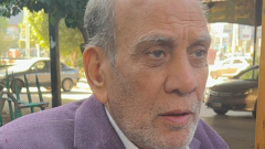 الفنان مراد مكرم أول الحاضرين لجنازة سمية الألفي بمسجد مصطفى محمود