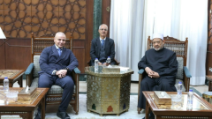 شيخ الأزهر يحيي عمال موانئ إيطاليا لرفضهم تحميل أسلحة لقتل المدنيين في غزة