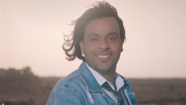 المطرب الشاب أحمد صلاح