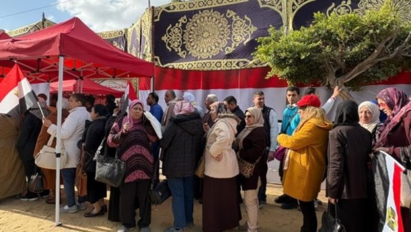 صورة أرشيفية لتصويت الناخبين