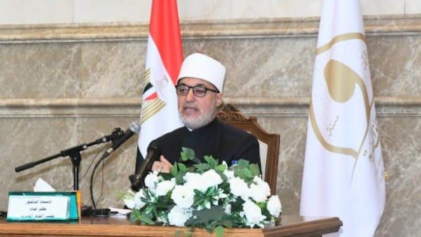 الدكتور نظير عياد