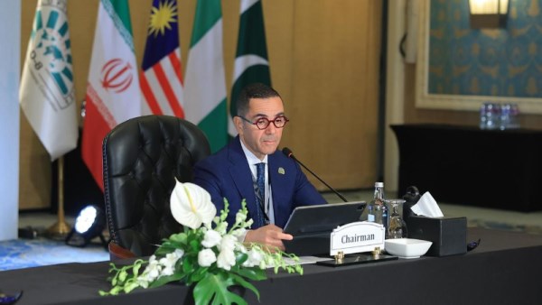 أعلن المهندس حسن الخطيب، وزير الاستثمار والتجارة الخارجية،  في ختام الاجتماع الرابع لمجلس وزراء تجارة مجموعة الثمان الاسلامية النامية بالقاهرة 