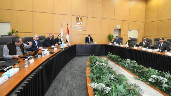  وزير الإسكان
