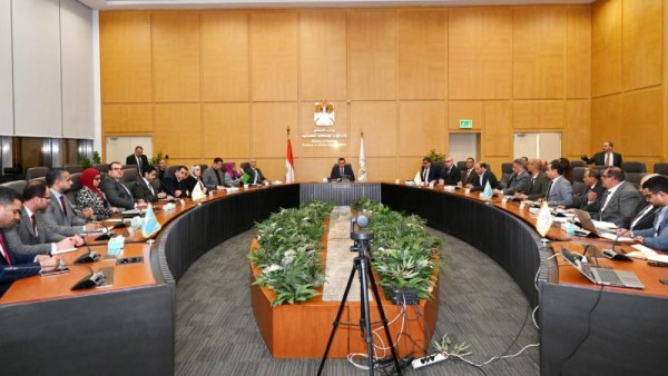  وزير الإسكان