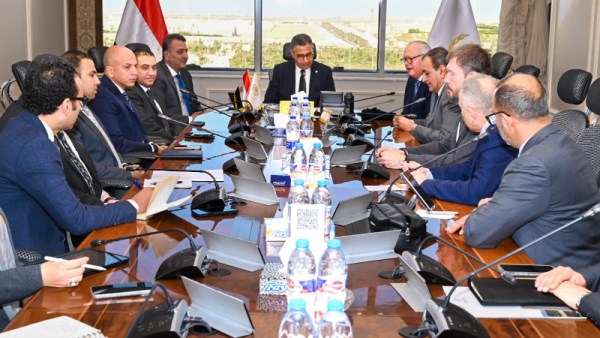 اجتماع وزير التموين والتجارة الداخلية