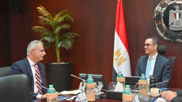  حسن الخطيب، وزير الاستثمار والدكتور شهاب القرعان