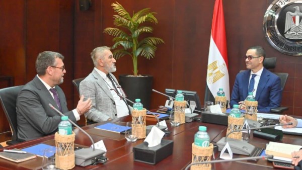 وزير الاستثمار 