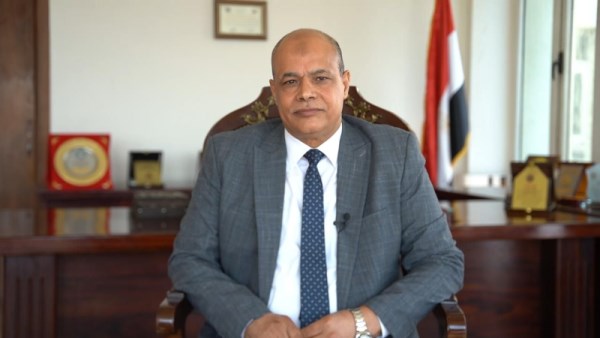 الدكتور أحمد هريدي
