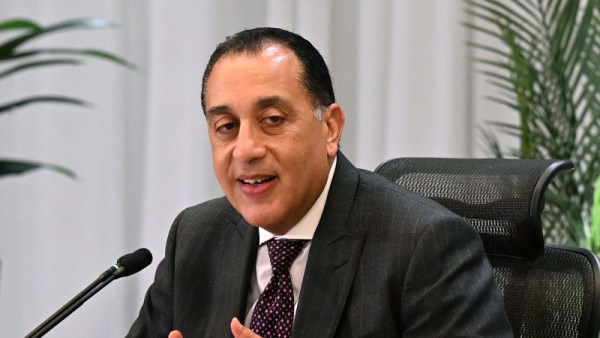 مدبولي يهنئ الرئيس السيسي