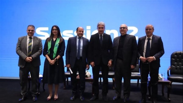 وزير السياحة 