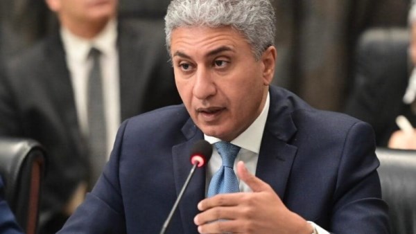 وزير السياحة