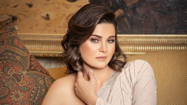 يسرا اللوزي تتعرض لوعكة صحية، وتنسحب من مسرحية المورستان