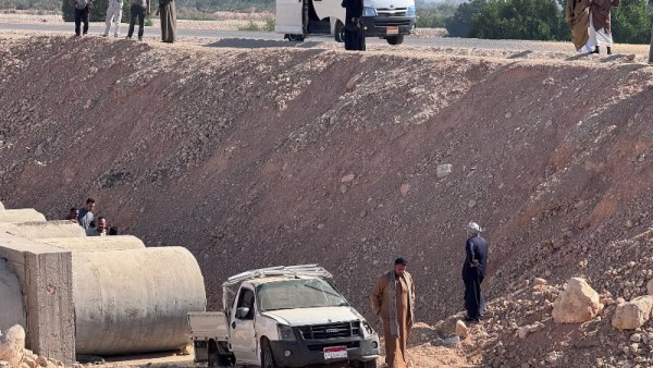 حادث انقلاب سيارة ربع نقل 