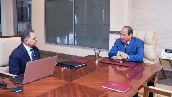 وزير الداخلية مع الرئيس السيسي