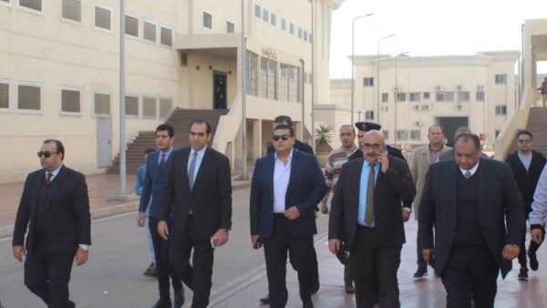 فريق من النيابة يتفقد أوضاع النزلاء بمركز إصلاح وتأهيل 