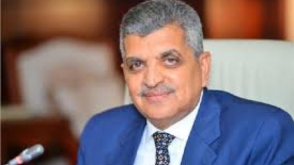 أسامة ربيع رئيس هيئة قناة السويس