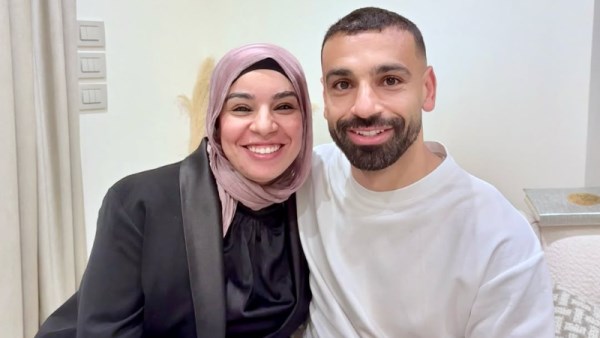 محمد صلاح وشقيقته رباب صلاح
