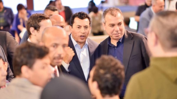اللواء أشرف حلمي مع وزير الرياضة 